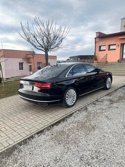 Audi A8 - 2