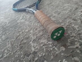 Tenisová raketa yonex - 2