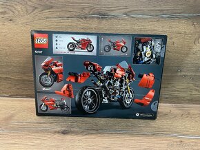 Lego 42107 Technic Ducati Panigale V4 R - 2