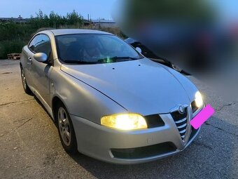 predám Alfa Romeo GT na súčiastky - 2