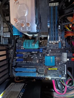 Asus M5A97+CPU FX 8320+RAM 4x4GB - 2