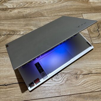 Lenovo yoga slim 7 pro - 2