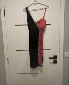 Rúžovo- čierné šaty, veľkosti L - 2