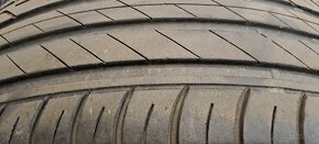 Predám 4ks jazdené letné 215/55r17-94V Bridgestone - 2