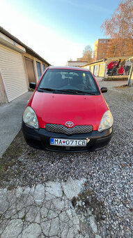 Toyota Yaris r.v. 2004. 998cm3 Rok výroby: 7/2004 - 2