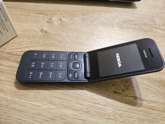 Nokia 2720 FLIP v top stave telefon nepouzivany bol len odlo - 2