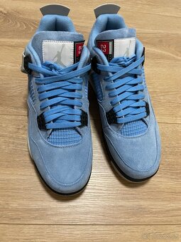 Jordan 4 University blue - 2