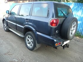 Nissan Terrano II.     ...............nahrad.diely - 2