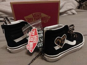 Tenisky Vans sk8 hi zip EU 30 - 2