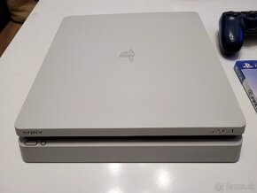 Playstation 4 Slim - 2