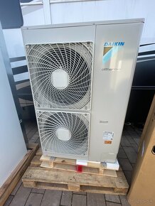 Nové tepelné čerpadlo Daikin ERLQ011CAV3 so zásobníkom - 2