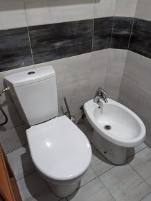 Bidet s batériou (zadný vývod) - 2