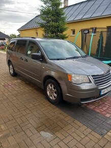 Chrysler grand voyager 7miestne - 2