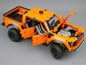 LEGO Ford® F-150 Raptor 42126 - 2