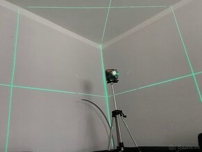 PROFI 12 líniový samonivelačný 3D laser, diaľkový ovládač - 2