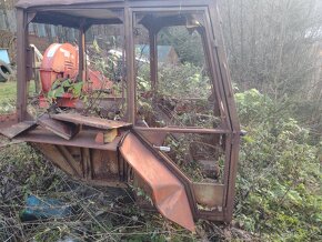 Mala hranata kabina na Zetor traktor - 2