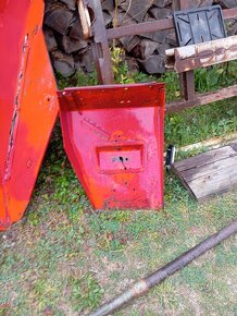 Blatníky Zetor 7011 - 2