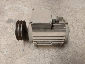 Elektromotor 2,2 KW. 2860 ot/min - 2