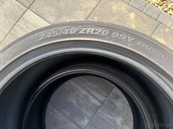 Letne pneu KUMHO Ecsta PS71 245/40 R20 - 2