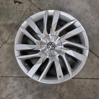 Volkswagen hliníkové disky 5x112 R19 ET28 - 2