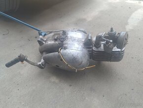 Motor Jawa 555 - 2