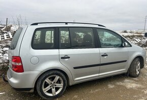 Volkswagen Touran 1.9 tdi 7-miestny 2005 - 2