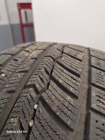 Predám pneu 205/55R16 2ks zimné - 2