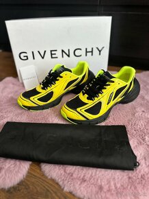 GIVENCHY sneakers - original - 2