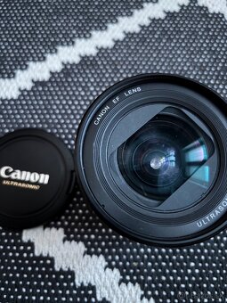 Canon EF 20-35mm f3.5-4.5 - 2