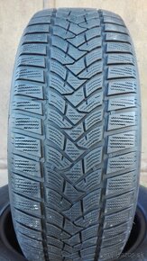 Predám 4-Zimné pneumatiky Dunlop SPWinter 215/60 R16 - 2