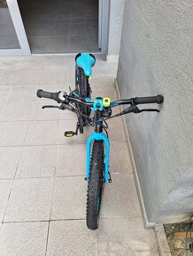 Predám detský bicykel 20kola Cube modry - 2