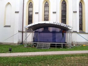 Na predaj - Stage / Pódium 7x4m - 2