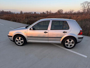 VW Golf IV - 2