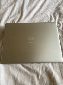 Huawei Matebook wrt-w19 - 2