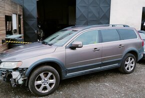 Volvo XC70III D5 136kw - Náhradní díly - 2