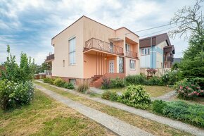 NA PREDAJ 5 IZBOVÝ RODINNÝ DOM | 2656m² POZEMOK | KECHNEC - 2