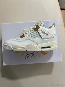 Jordan 4 metalic gold - 2