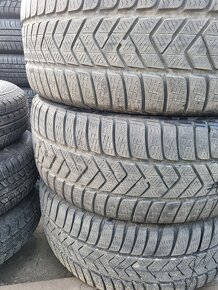 245/45R19 - 2