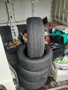 225/55R16. 99H uniroyal zimné - 2