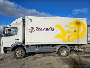 Mercedes-Benz Atego chladiarenská nadstavba s čelom - 2