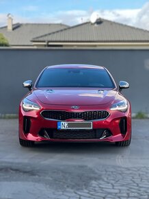 KIA Stinger 2.0 TGDi GT Line - 2