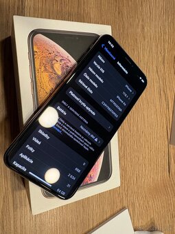 Apple iPhone XS 64GB - 2