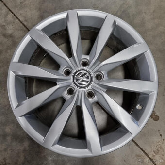 Hliníkové Volkswagen disky 5x112 R17 7.0J ET49 - 2