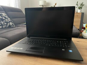 Lenovo B70-80  17,3" displej - 2