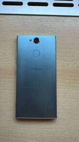 Sony Xperia H3113 - 2