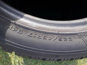 225/45 r17 zimne pneumatiky dunlop - 2