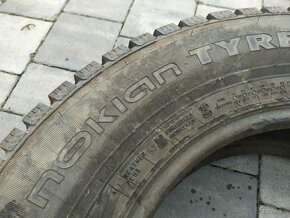 Zimná pneu Nokian 205/75R16C 1kus - 2