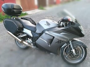 Honda CBR 1100XX superblackbird - 2