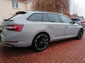 ŠKODA SUPERB COMBI 3 2.0TDI 140KW DSG 4X4 SPORTLINE MOTOR KO - 2