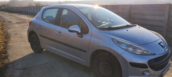 Peugeot 207 1.4 HDI - diesel/nafta - 2